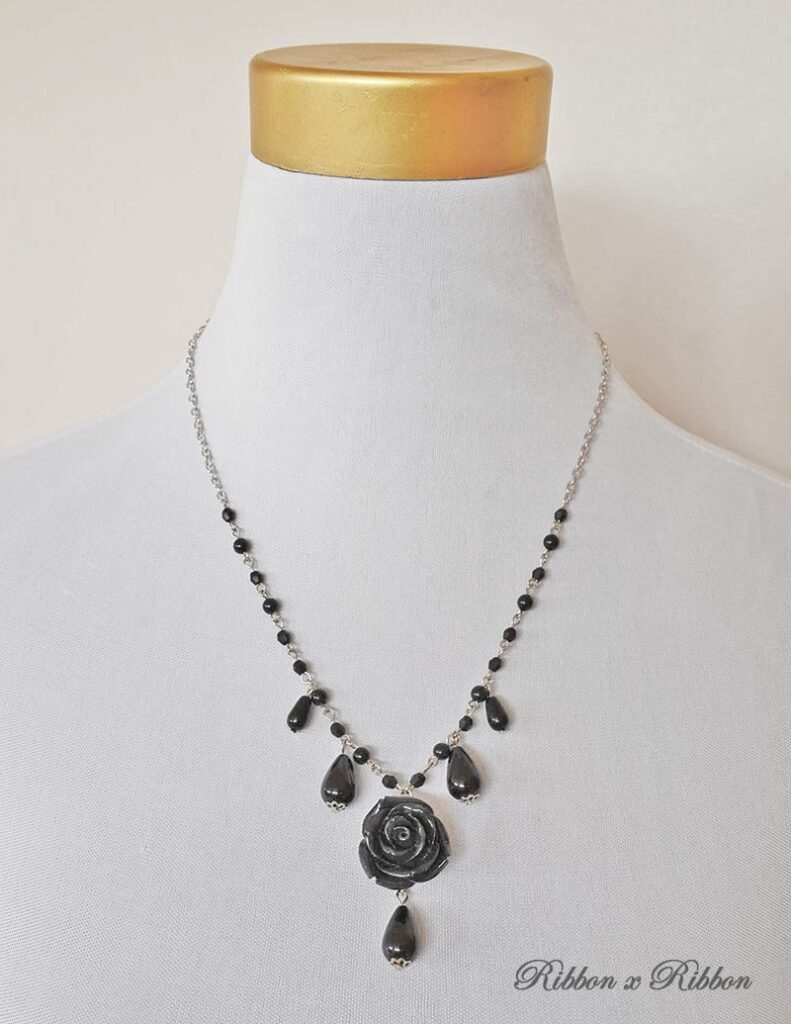GL Fashion Rose series necklace black 4