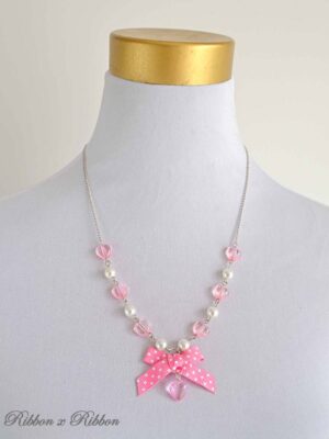 Lolita Pearl Heart Necklace Pink